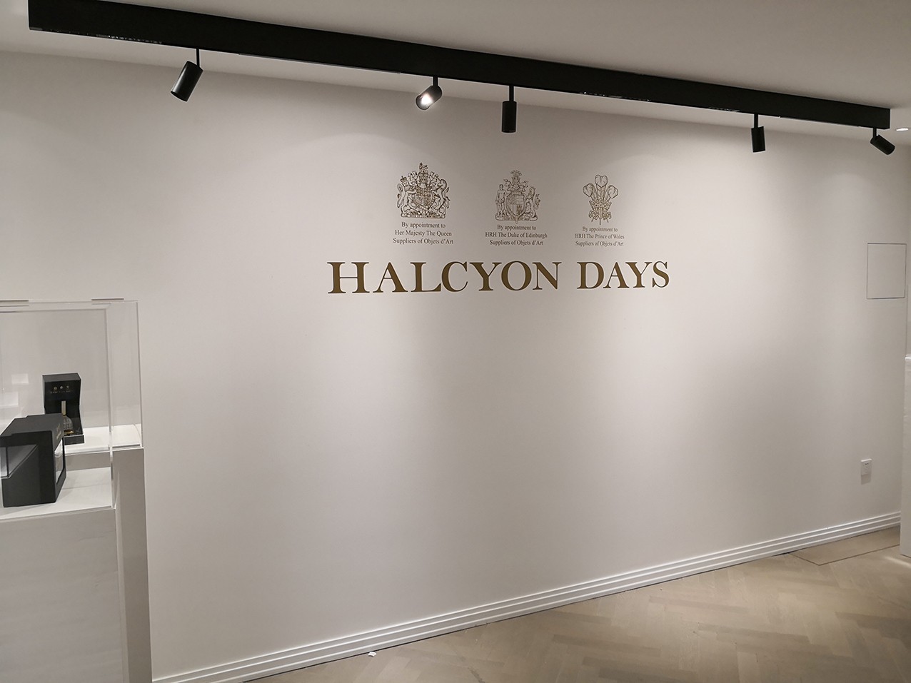 頂級(jí)展覽布置絲印