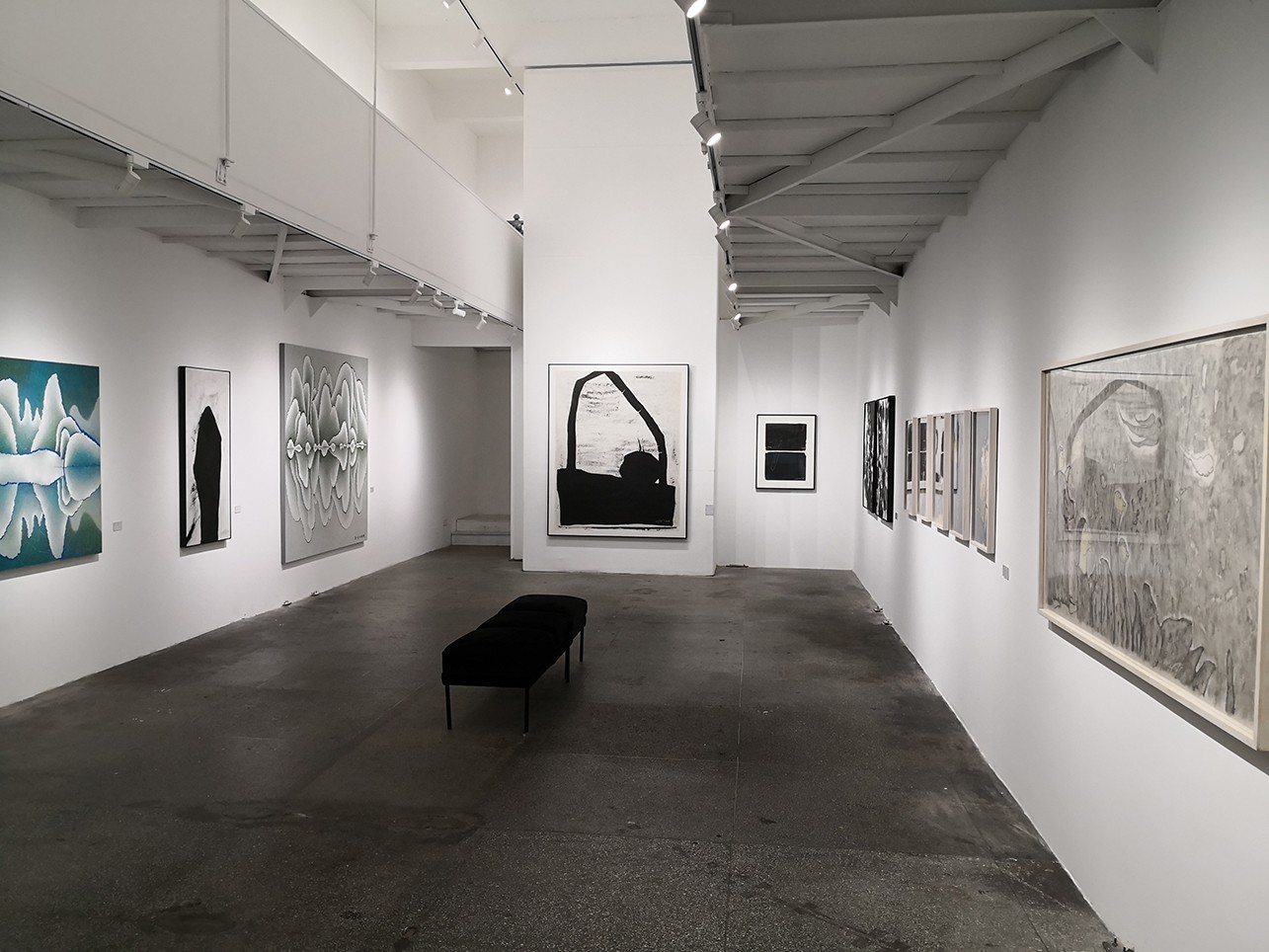 藝術展覽墻面印文字5